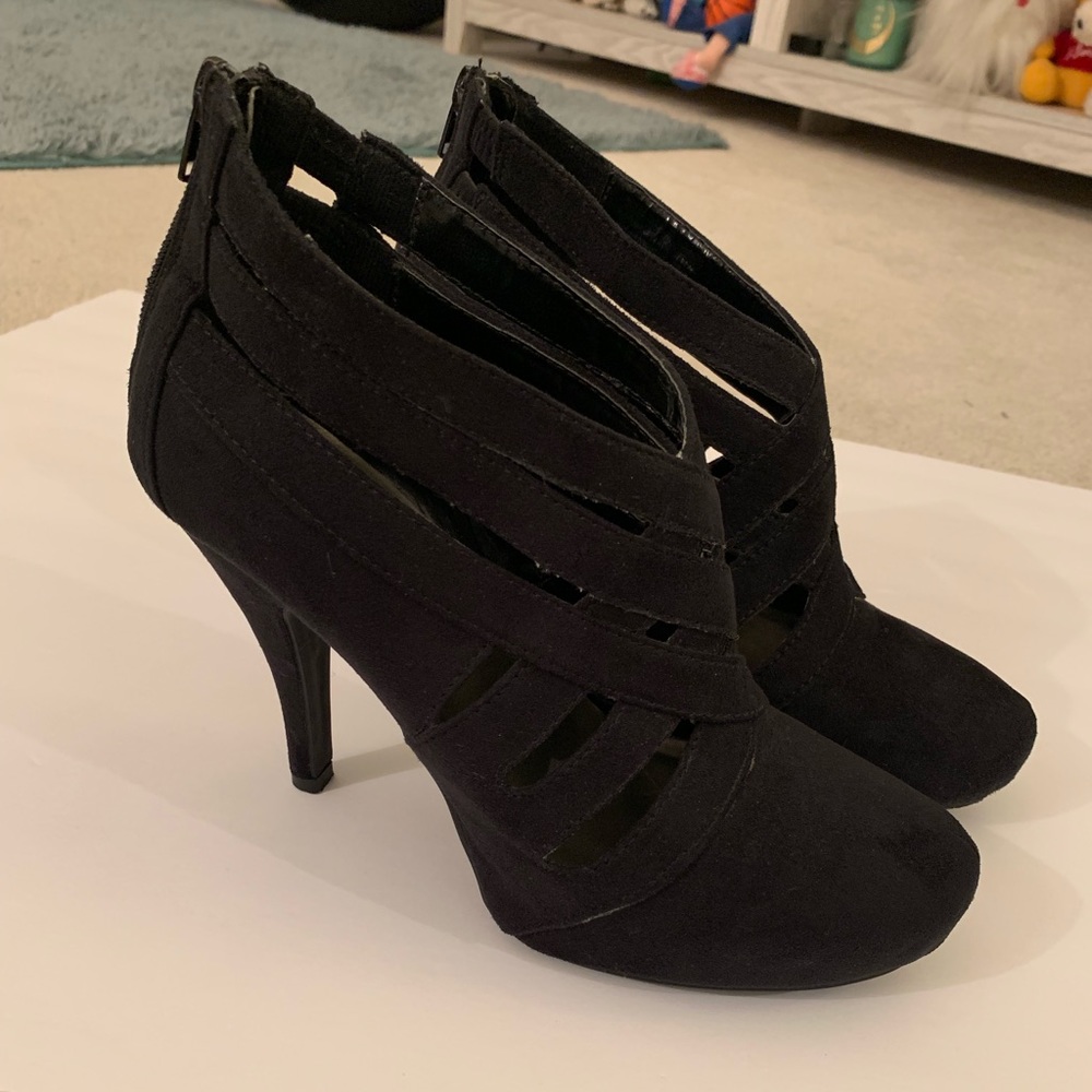 4’ Heel Black Suede Booties 7.5